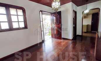 Imagem 2: Imperdível casa à venda no Jabaquara: 3 suítes, 2 salas, 4 banheiros, 237m² de área!