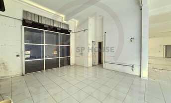 Imagem: Prédio Monosuario, 2 Salas de vão livre