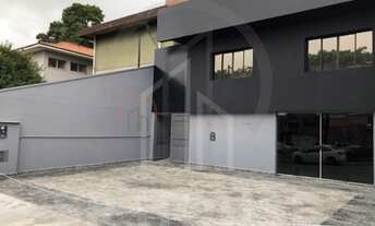 Imagem: Casa à venda, Sobrado, 4 salas amplas