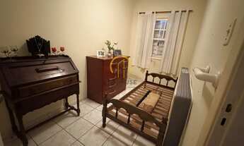 Imagem 4: Terreno com 2 casas térreas, garagem coberta com 4 vagas, lavanderia e edícula