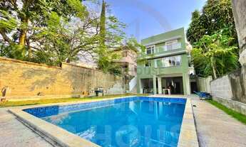 Imagem: Sobrado à venda, 4 suites, 5 banheiros