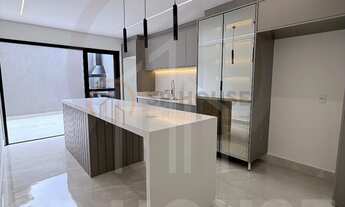 Imagem 5: Casa Nova à Venda na Vila Gumercindo, 4 suítes, 2 vagas, 190m²