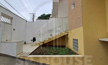 Imagem 2: Casa sobrado para locação em Mirandópolis com 5 quartos, 3 suítes, 4 vagas, 256m²