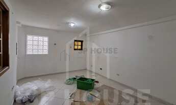 Imagem 6: Casa sobrado para locação em Mirandópolis com 5 quartos, 3 suítes, 4 vagas, 256m²