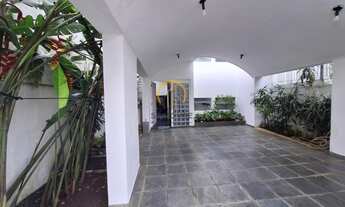 Imagem 4: Casa a venda Saúde, 4 quartos sendo 1 suite, 2 vagas, 198m²