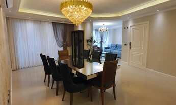 Imagem 3: 3 dormitórios, 3 suíte, 4 banheiro, 2 vagas na garagem, 220M² de Área Construída