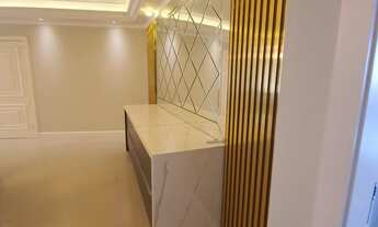 Imagem 4: 3 dormitórios, 3 suíte, 4 banheiro, 2 vagas na garagem, 220M² de Área Construída