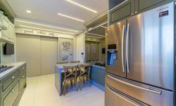 Imagem 5: 4 dormitórios, 4 suíte, 5 banheiro, 4 vagas na garagem, 226M² de Área Construída