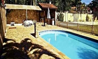 Imagem: Linda e espaçosa Chácara em Condomínio