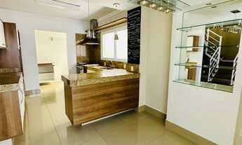 Imagem 7: Lindo Sobrado, com ótimo acabamento, no Condomínio Reservato! Localização privilegiada! A