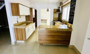 Imagem 6: Lindo Sobrado, com ótimo acabamento, no Condomínio Reservato! Localização privilegiada! A