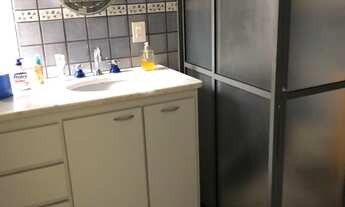 Imagem 6: Localizada em meio a muito verde, esta linda casa fica em região nobre de Jundiaí, com uma