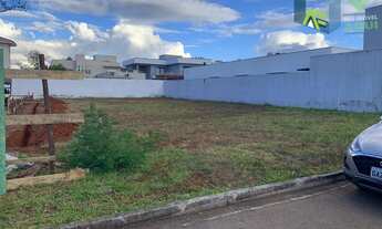 Imagem 5: Excelente terreno em ótima localização! Terreno plano, com muito espaço e muito verde par