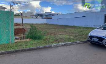 Imagem 3: Excelente terreno em ótima localização! Terreno plano, com muito espaço e muito verde par