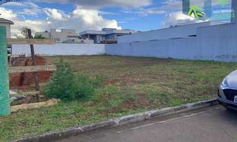 Imagem 4: Excelente terreno em ótima localização! Terreno plano, com muito espaço e muito verde par