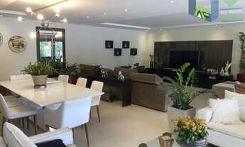 Imagem 2: Casa Térrea, altíssimo padrão, localização privilegiada, com fácil acesso às Rodovias! Est