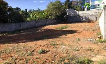 Imagem 2: Terreno plano em Condomínio com localização nobre no Bairro Caxambu!! Oportunidade!!