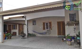 Imagem 2: Ótima Chácara com 1.079m² e 2 Casas. Localização privilegiada, com fácil acesso às Rodovia