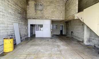 Imagem 5: Galpão para Locação no Éden, Sorocaba-SP: 2 Salas, 2 Banheiros, 140m² de Área