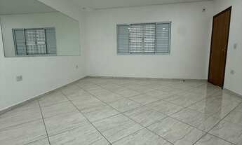 Imagem 2: Aluguel de Casa Espaçosa com 3 Quartos e 8 Vagas de Garagem no Éden, Sorocaba-SP