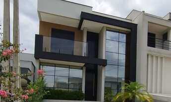 Imagem 2: Casa de Alto Padrão no Horto Villagio Florestal em Sorocaba-SP: 3 Quartos, 3 Suítes, 2 Sal