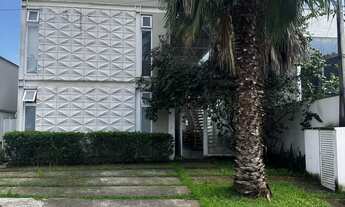 Imagem: Casa de luxo em condomínio para locação