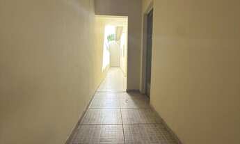 Imagem 3: Casa para Locação no Jardim Turmalina em Sorocaba-SP: 2 Quartos, 1 Suíte, Sala, Banheiro e