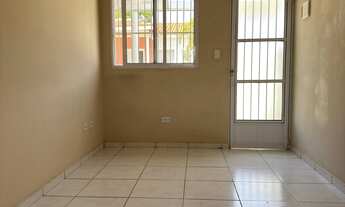 Imagem 2: Casa em Condomínio no Éden, Sorocaba-SP: 2 quartos, 1 sala, 1 banheiro, 2 vagas de garagem