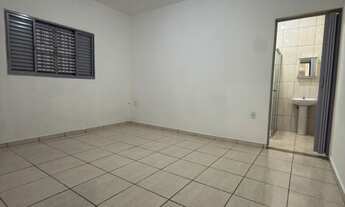 Imagem 7: Casa para Locação no Jardim Turmalina em Sorocaba-SP: 2 Quartos, 1 Suíte, Sala, Banheiro e