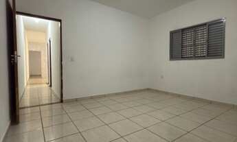 Imagem 6: Casa para Locação no Jardim Turmalina em Sorocaba-SP: 2 Quartos, 1 Suíte, Sala, Banheiro e