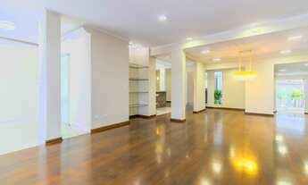 Imagem 6: Casa Para Venda com 4 Suites no Condomínio Vila D Avignon