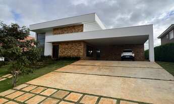 Imagem: Casa com 4 Suítes no Condomínio Lago Azul