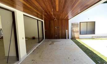 Imagem 6: Casa com 3 Suítes no Condomínio Lago Azul