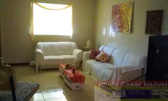 Imagem 2: Excelente casa com 3 quartos sendo 1 suite ótima localização ao lado do centro