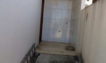 Imagem 6: Duas ótimas casas, uma com 02 quartos sendo 01 suíte mais anexo de 01 quarto e outra com 0