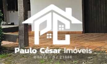 Imagem 3: Com 05 Quartos sendo 03 suítes, 02 banheiros, sala com 02 ambientes, cozinha, varandas, ga