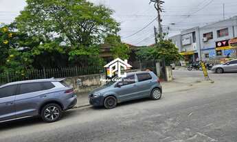 Imagem 2: Imóvel comercial de esquina no centro de Araruama. Terreno medindo 15x40 com total de 1.00