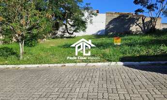 Imagem: Terreno à venda no Centro de Araruama-RJ