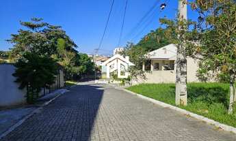 Imagem 2: Terreno à venda no Centro de Araruama-RJ com 360,00 m² de área. Venha conferir!