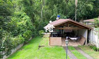 Imagem 2: Casa à venda em Lumiar, Nova Friburgo-RJ: 3 quartos, 2 suítes, 1 sala, 2 banheiros, 3 vaga