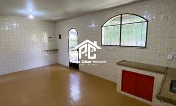 Imagem 2: Casa à Venda em Araruama-RJ, Bairro Pontinha: 3 Quartos, 2 Suítes, 1 Banheiro e 180m² de Á