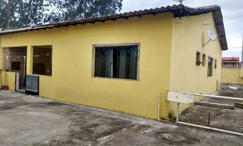Imagem 3: Ótima casa em condomínio fechado, com 03 quartos, sendo 02 suítes, banheiro social, sala e