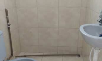 Imagem 5: Ótima loja medindo 30m², com banheiro, em rua asfaltada, local tranqüilo e de fácil acesso