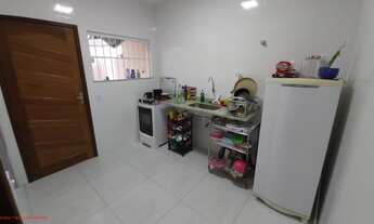 Imagem 4: Excelente casa com 02 quartos, sendo 01 suíte, sala com 02 ambientes, cozinha, lavanderia
