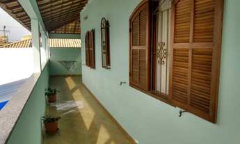 Imagem 3: Ótima casa com 02 quartos sendo 02 suítes, sala, cozinha, banheiro, área de serviço, varan