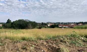 Imagem 7: Excelente área com 4.000,00m², medindo 40m de frente por 100m pelas laterais, ótima locali