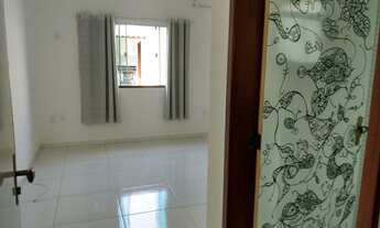 Imagem 5: Excelente Casa com 02 quartos, sendo 01 suíte, ótima sala, cozinha, banheiro, área de serv