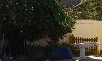 Imagem 6: Excelente imóvel com 06 quartos, sendo 01 suíte, sala de estar, sala de jantar, piscina, c