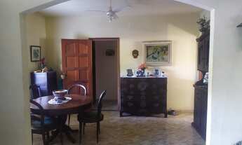 Imagem 7: Excelente imóvel com 06 quartos, sendo 01 suíte, sala de estar, sala de jantar, piscina, c