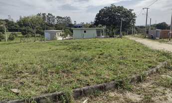 Imagem: Terreno à venda em Araruama-RJ, no bairro